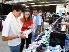 Een bedrag met drie nullen voor exclusieve sneakers in Nijkerk: ‘Wie ervoor wil betalen, mag ze meenemen’