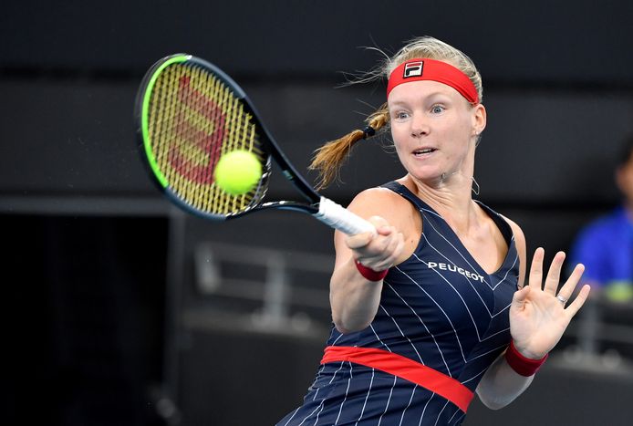 Kiki Bertens in haar verloren kwartfinalepartij tegen de Japanse Naomi Osaka op het toernooi van Brisbane, in de aanloop naar de Australian Open.