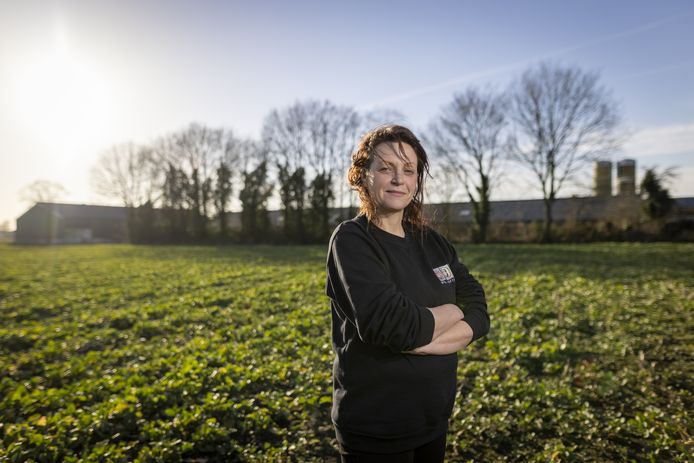 Jolanda Kieftenbeld eerder dit jaar voor haar pluimveebedrijf.