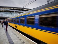 Minder treinen op zondag tussen Amsterdam en Rotterdam door gebrek aan personeel