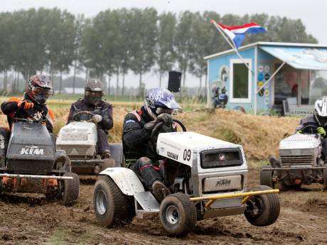 Laagvliegende grasmaaiers komen naar Driewegen