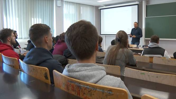 Bijna 15.000 studenten wachten op studietoelage: CD&V vraagt automatische storting