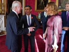 “Je ne sais plus quoi faire”: le malaise de Stella McCartney face au roi Charles III