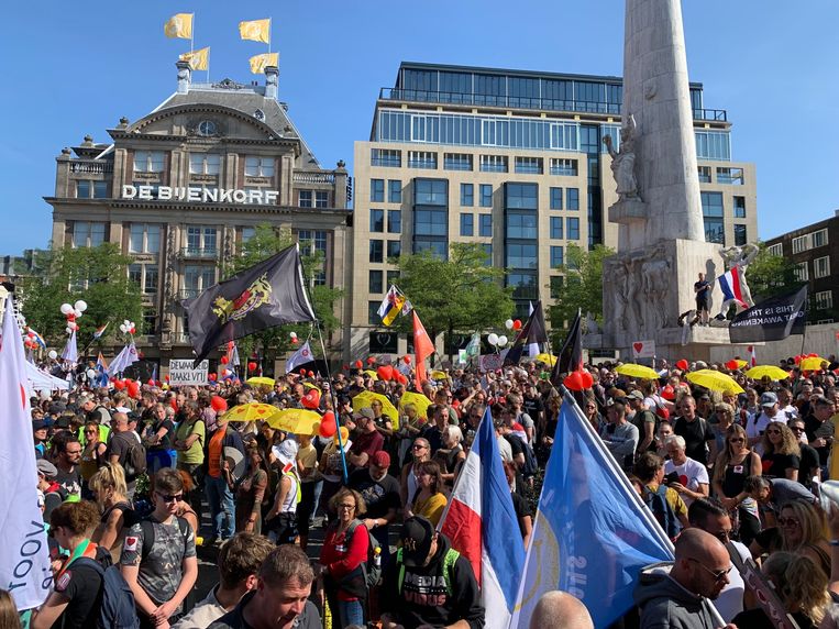 20,000 corona protesters on Dam Square: ‘I feel strange, not safe and excluded’