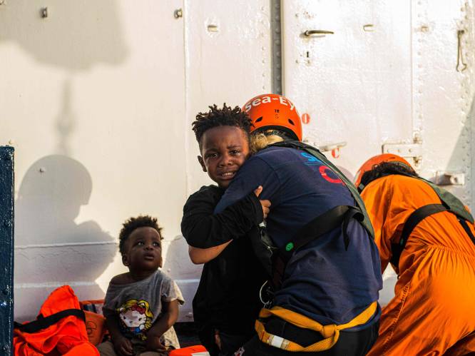 Malta laat Duits reddingsschip met 40 migranten aan boord binnen