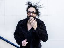 Blaudzun: ‘Ik blijf gewoon Johannes: die jongen met een zwarte bril die moeilijke popmuziek maakt’