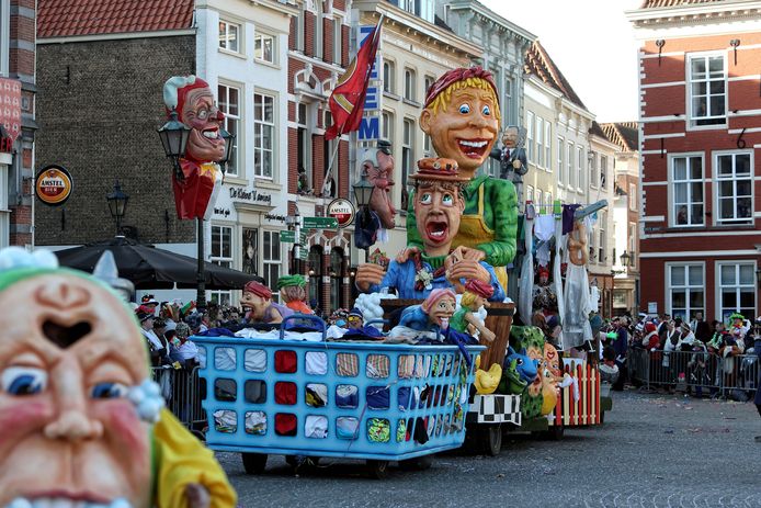 Optocht (46) de spruiten van nuiten