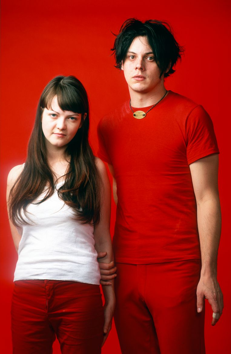 Jack White en Meg White van The White Stripes, 2001 Beeld Getty Images