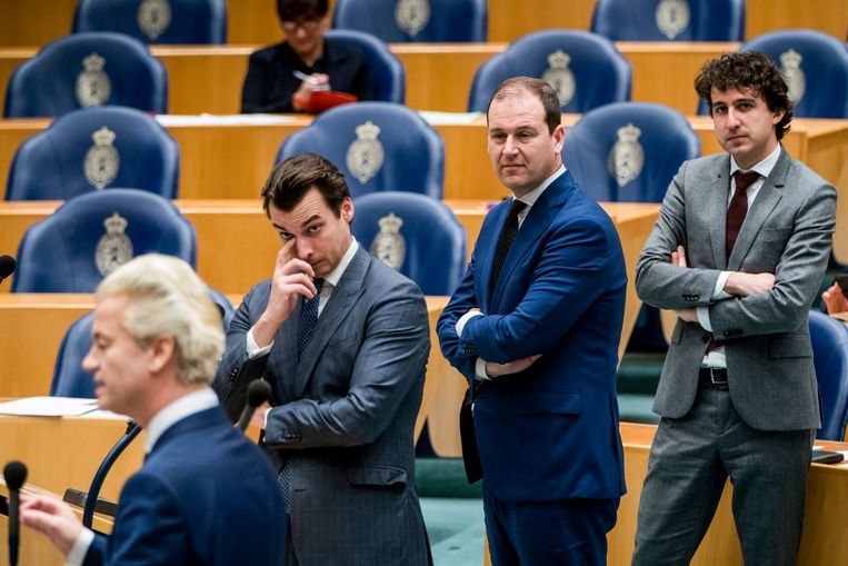 De fractievoorzitters Wilders, Baudet, Asscher en Klaver in debat met premier Rutte over de aanpak van het coronavirus. Beeld Freek van den Bergh / de Volkskrant
