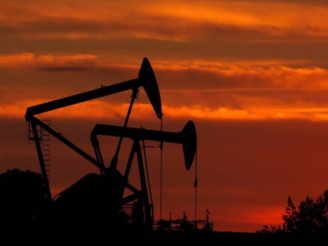Olieprijs boven 60 dollar na akkoord Rusland en Saoedi-Arabië
