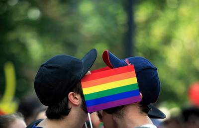 Roemeens hof stelt homohuwelijk veilig vóór nationaal referendum