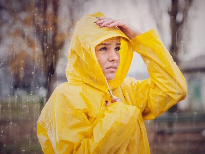 WEERBERICHT. KMI geeft vandaag code geel voor regen en onweer. Hoelang nog dat kwakkelweer? “Zaterdag valt in het water, maar vanaf zondag wordt het beter”