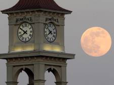 De maan heeft een eigen klok nodig, want tijd tikt 58,7 microseconden per dag sneller weg