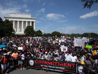 Duizenden betogers klagen racisme aan tijdens Commitment March in Washington, DC