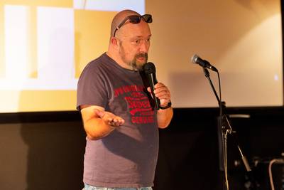 Vlaamse en Nederlandse humoristen naar Cantinetheater