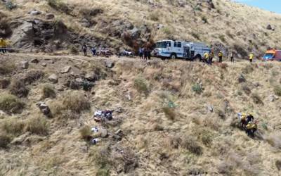 Automobilist overleeft vijf dagen lang in gecrashte pickup-truck op bodem van dertig meter diep ravijn