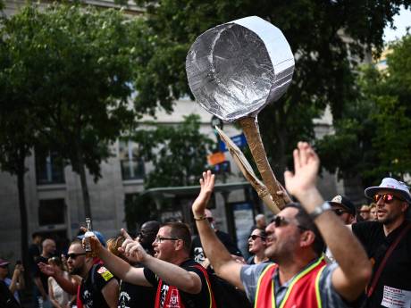 “Plus de 900.000” manifestants contre la réforme des retraites en France selon la CGT, “281.000” d’après les autorités