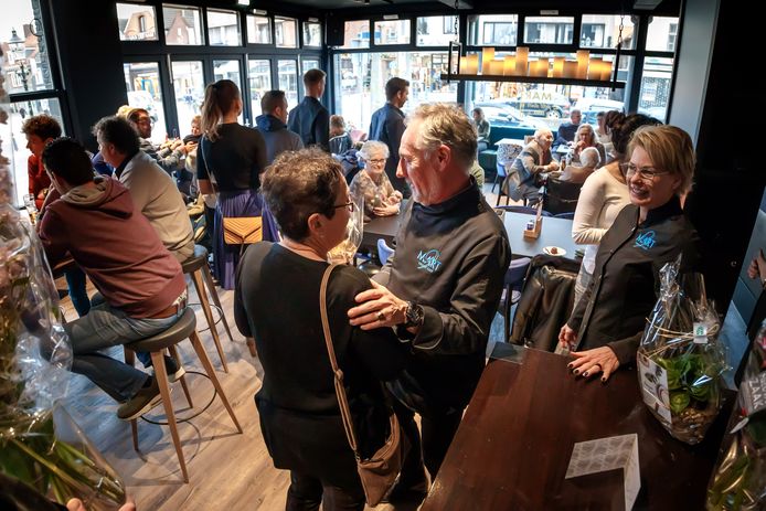 John Kanters van Grand-Café Mart 9 begrijpt de beslissing om het openingsfeest uit te stellen: ,,Een verstandig besluit."