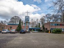 Vijftig stoelen verdwenen al naar Zyfflich, maar wat moet Berg en Dal met de rest van zijn enorme kerk?