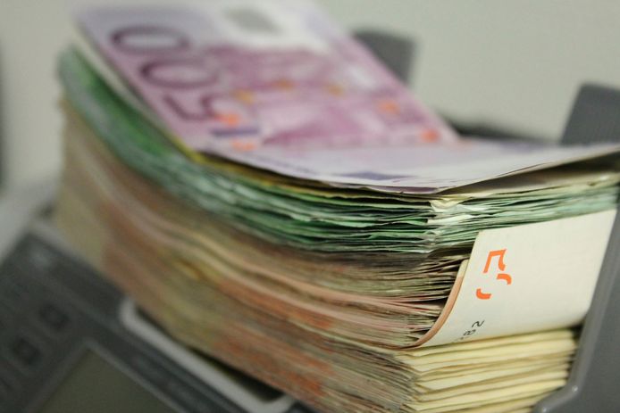 Hengelo stopt meer geld in het bestrijden van uitkeringsfraude en misbruik van regelingen.