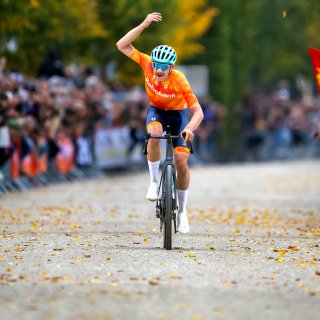 Zijn kracht ligt in pijn lijden, denkt Frits Biesterbos. Dat heeft zijn zilver op de WK gravel wel bewezen
