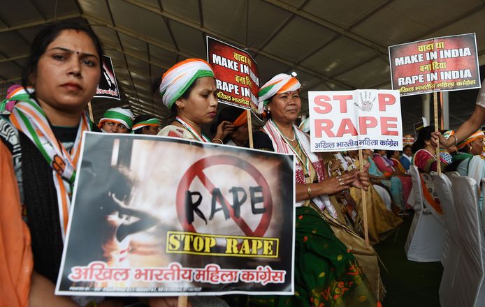 Heel wat mensen protesteerden tegen het zoveelste zwakke optreden van de overheid in de verkrachtingszaak.