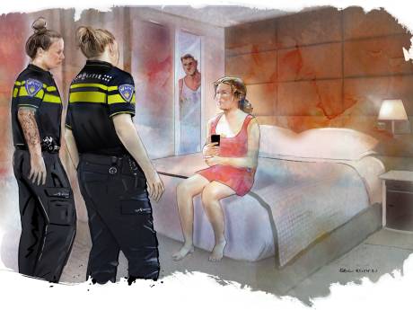 Prostituees werkten zeven dagen per week 19 uur per dag voor Ronnie en zijn bende, stelt OM