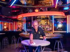 Horecabaas bij rechter over intrekken horecavergunning na striptease: ‘Ik stond erbij met mijn mond vol tanden’
