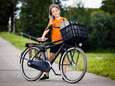 Na weken oefenen is het zover! Voor het eerst zelf fietsen naar de 'grote school’