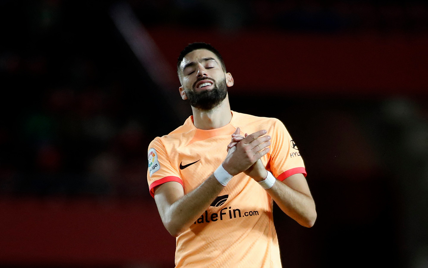 Niet ideaal voor WK Yannick Carrasco heeft spiercontractuur en is out