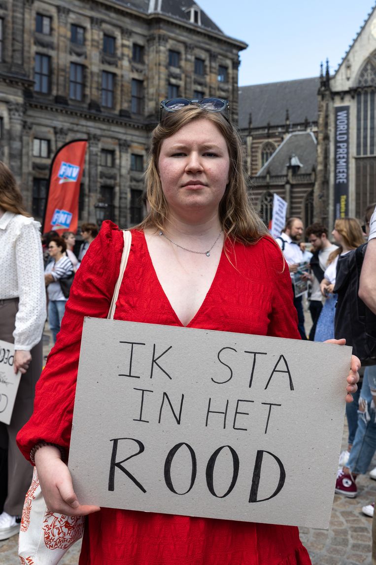 Noa Nieuwenkamp: 'Ik ben gaan werken omdat ik ook geld wil hebben waar ik geen schuldgevoel bij heb.' Beeld Daphne Lucker