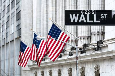 Beleggers op Wall Street sturen Dow Jones-index naar nieuw record als reactie op rentebesluit