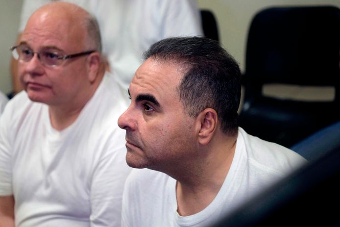De voormalige president van El Salvador Elias Antonio Saca wacht zijn vonnis af. Hij werd vandaag veroordeeld tot een gevangenisstraf van tien jaar. Volgens de nieuwssite La Pagina achtte de rechter hem schuldig aan verduistering van overheidsgeld.