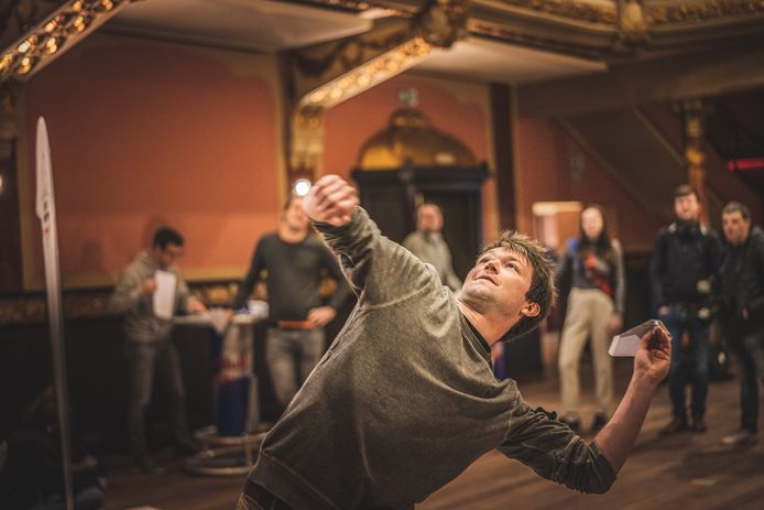 preselectie WK papieren vliegertjes in de Vooruit in Gent