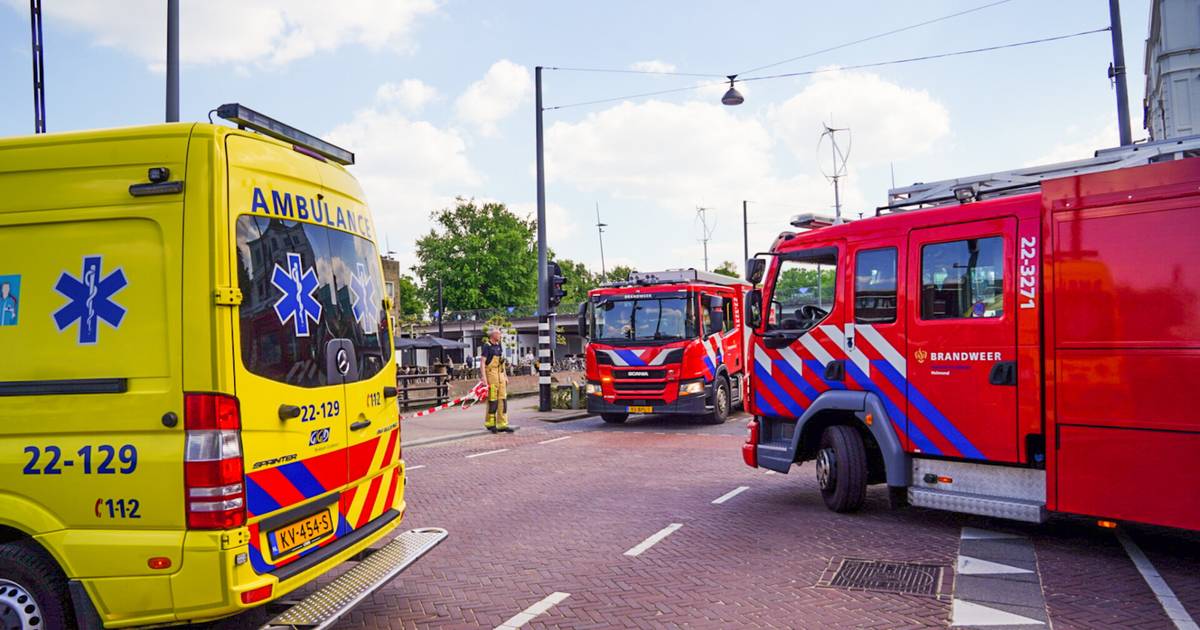 Fietser Zwaargewond Bij Aanrijding Met Vrachtwagen In Helmond Helmond Ed Nl