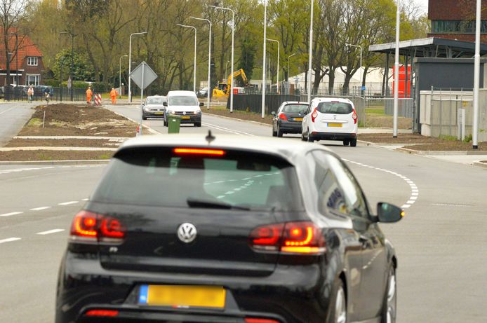 De Plesmanweg is alweer van beide kanten open. Vanaf 3 augustus zijn ook de werkzaamheden op de kruising gereed.