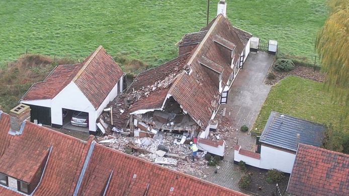 Enorme ravage na gasexplosie in Zuienkerke