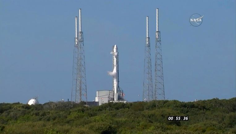 De SpaceX Falcon 9-raket die de zaadjes naar het International Space Station bracht. Beeld anp