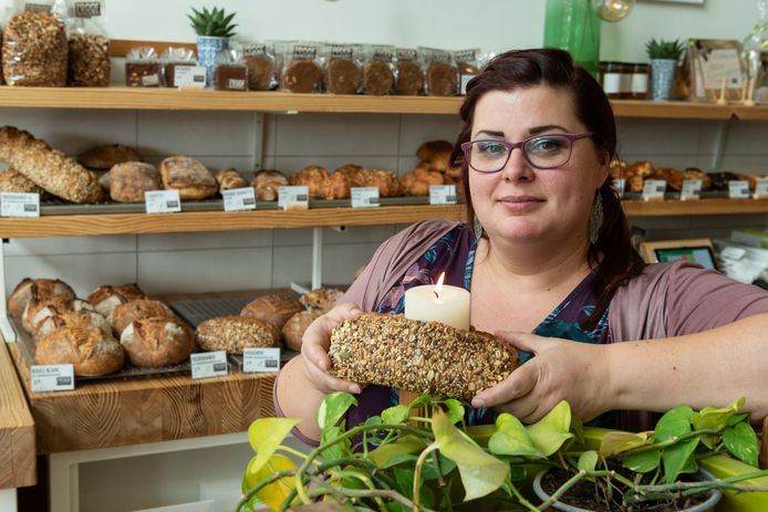 Licht uit, kaarsen aan bij bakkerijen: ‘Als wij hogere prijzen moeten ...