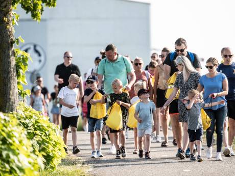 Avondvierdaagse Gelders Eiland zit met zo’n 300 deelnemers in de lift: ‘Vorig jaar liepen er nog geen 250’