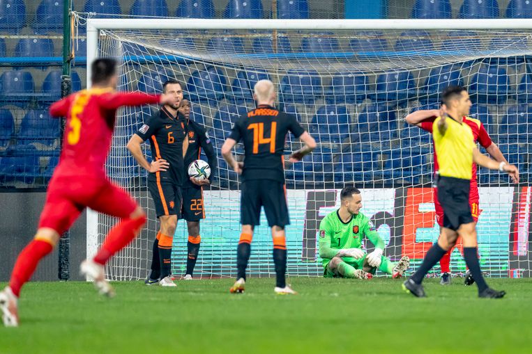 Montenegro viert de gelijkmaker tegen Oranje. Beeld Pro Shots / Marcel van Dorst