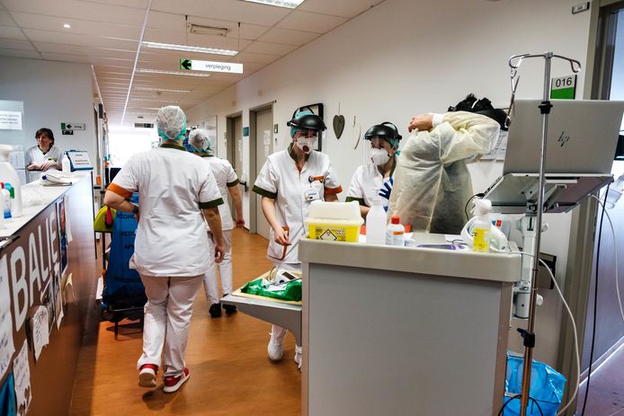 Dokters en verplegers in het Hasseltse Jessa Ziekenhuis.