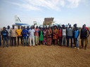 Lokale collega’s en partners van Child Care Africa  op het vliegveld van Kotido.