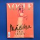 In Vogue wint de rookster (Caroline) het van de vrouw die de bitterballen rondbrengt (Máxima)