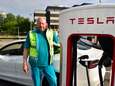 ‘Benzineslurpers’ zitten Tesla’s dwars bij Supercharger-oplaadstation 