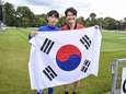 Een superfan: Zuid-Koreaan reist meer dan duizend kilometer voor AA Gent-speler Hong (en keert niét met lege handen terug)