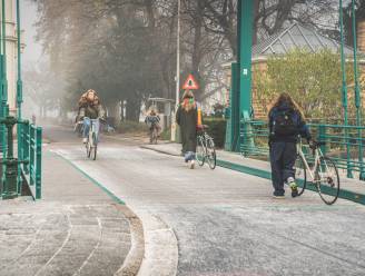 Meer dan 150 fietsers en voetgangers op spoed beland na ochtendlijke slippartijen op spekgladde Gentse wegen