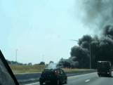 Automobilist filmt grote brand op E19 na ongeluk