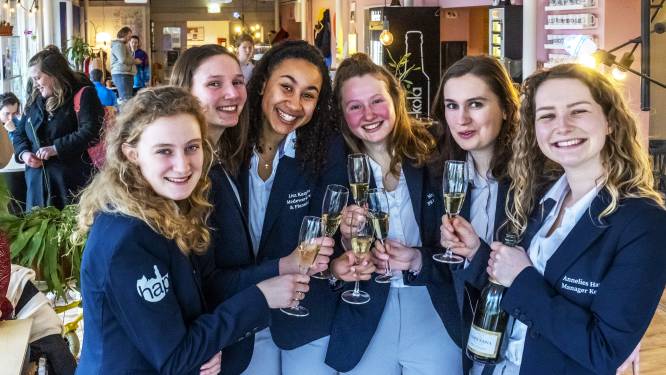 Dineren terwijl je het goede doel steunt: deze studenten runnen een restaurant voor Haïti