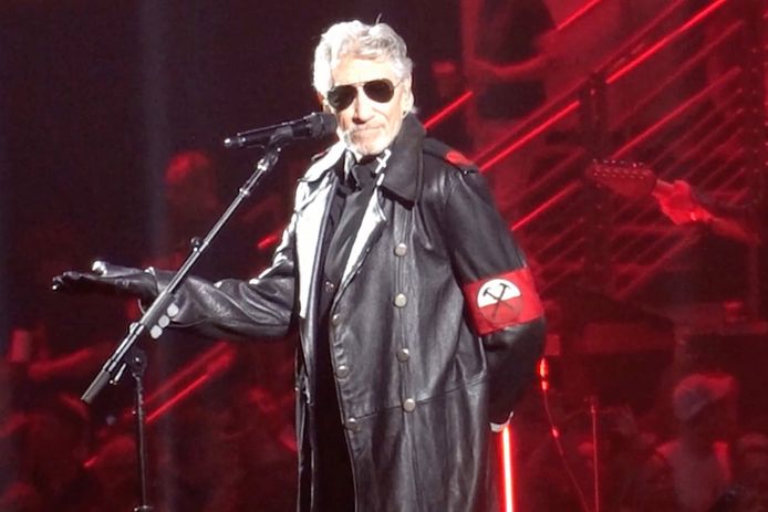 Roger Waters in zijn outfit